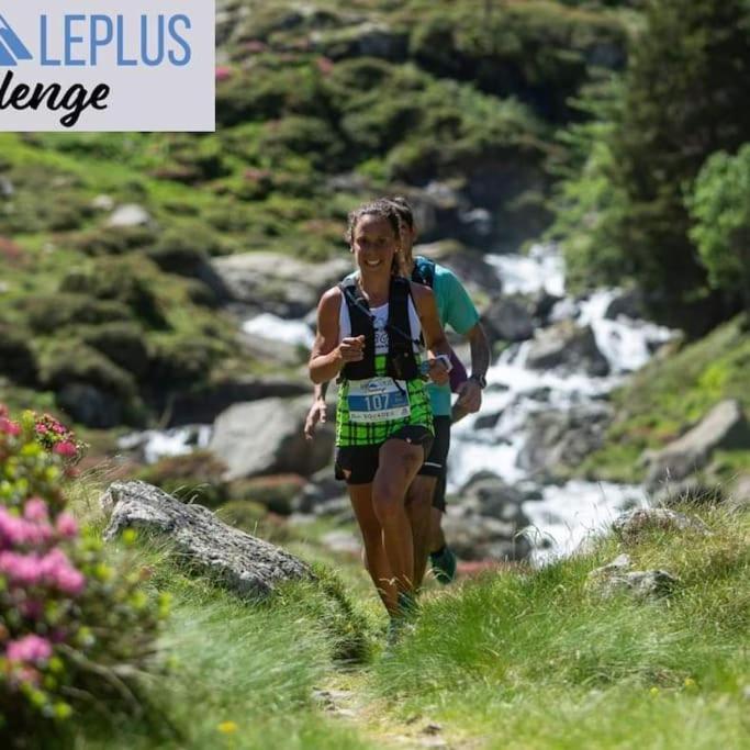 Gite La Grangette De Pauline Mercus-Garrabet Exteriör bild