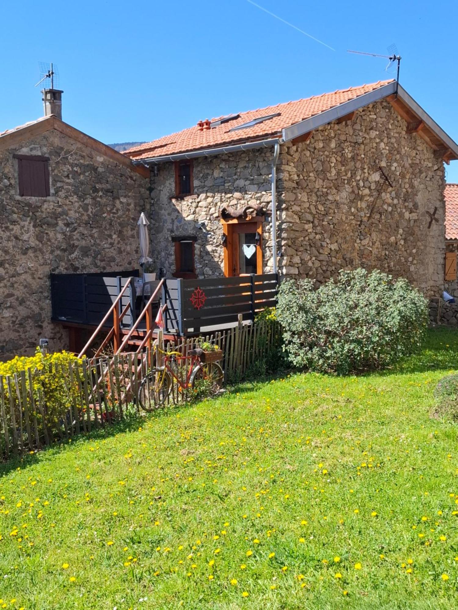 Gite La Grangette De Pauline Mercus-Garrabet Exteriör bild